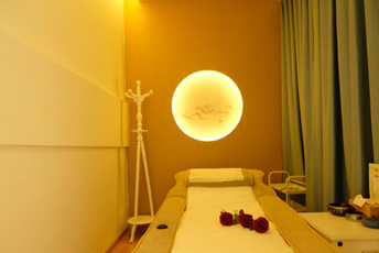 上海黄浦日式指压的寂静美学：在按压中听见雪落的声音